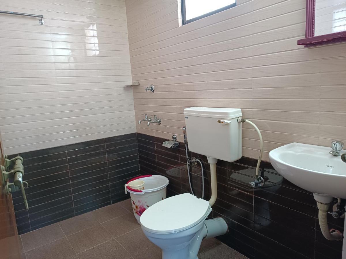 Prakriti Homestay Fortkochi Air Conditioned Rooms Exteriör bild